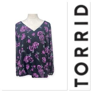Torrid top with purple floral print criss cross strap back size 1-1X/14-16